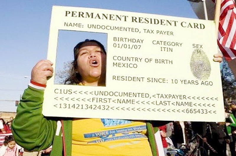 EUA podría restringir visas y residencia permanente si se recibe ayuda pública