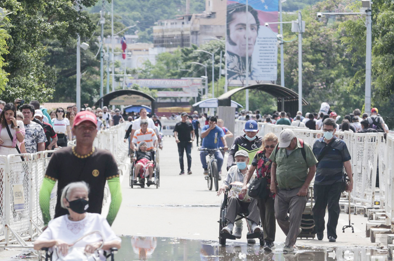  Hondureños y colombianos, los latinoamericanos con más intención de emigrar