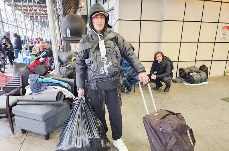 La ciudad de Nueva York  recibe a migrantes a un  ritmo de 2 mil por semana