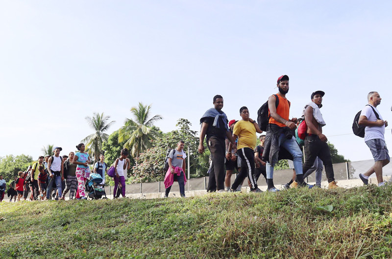 Nuevo grupo de 400 migrantes partió del sur de México para exigir permisos