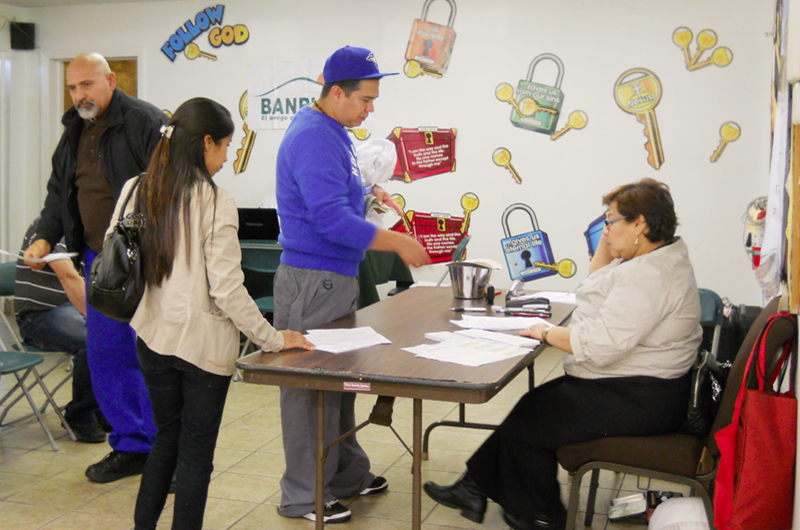 Mucho ajetreo para los guatemaltecos... Dos días de consulado móvil