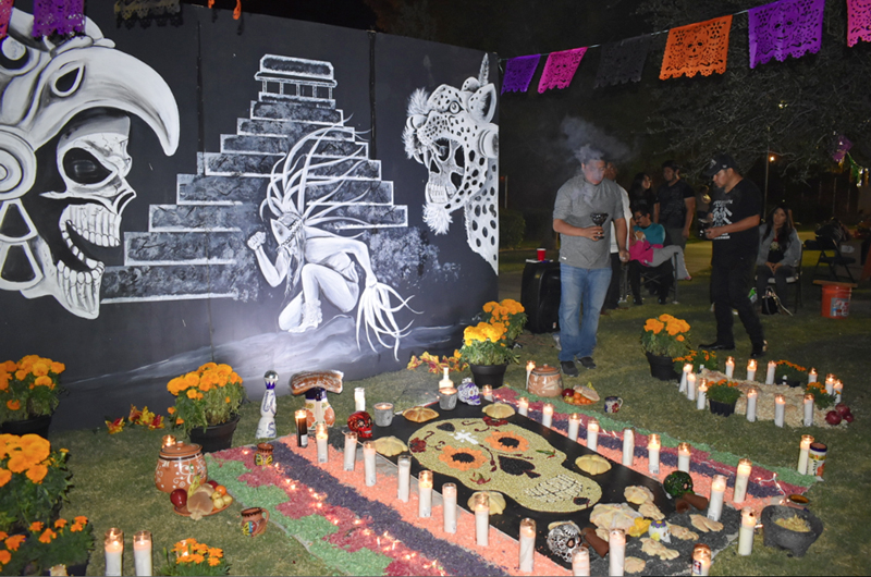 Organizan uruapenses y poblanos celebración del ‘Día de Muertos’