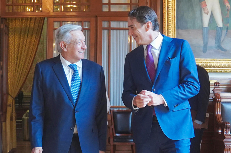 Intercambia López Obrador sobre nuevas inversiones entre México y EE.UU.