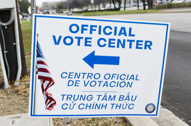 Un tribunal de apelaciones deja en pie ley que limita cierta actividad electoral en Texas