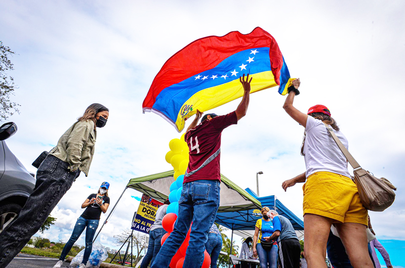 Receptores de visas humanitarias ocupan puestos vacantes