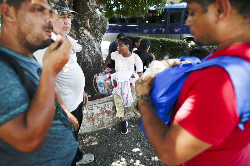 Policía de Panamá rescató a 244 migrantes accidentados en selva del Darién este año