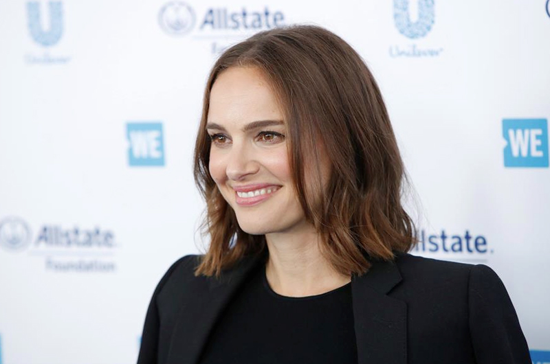 Funda Natalie Portman un equipo de fútbol femenino