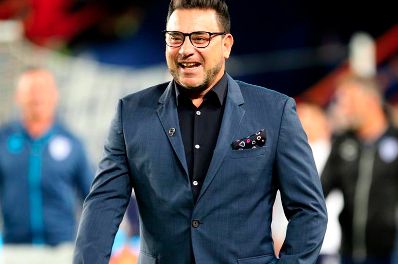 La plantilla del Monterrey respalda a Antonio Mohamed