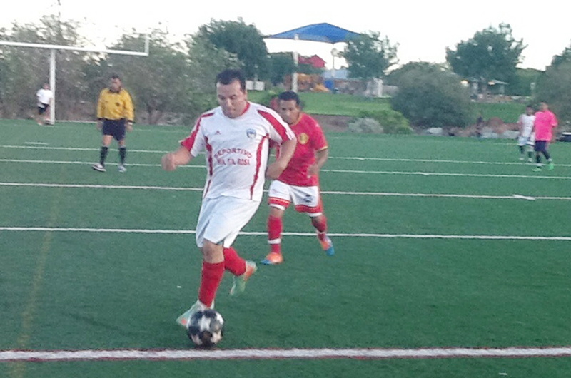 Noe Mejías... enamorado del futbol y la disciplina