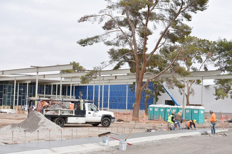 Avanza construcción de hermosa biblioteca para la comunidad del Este de LV