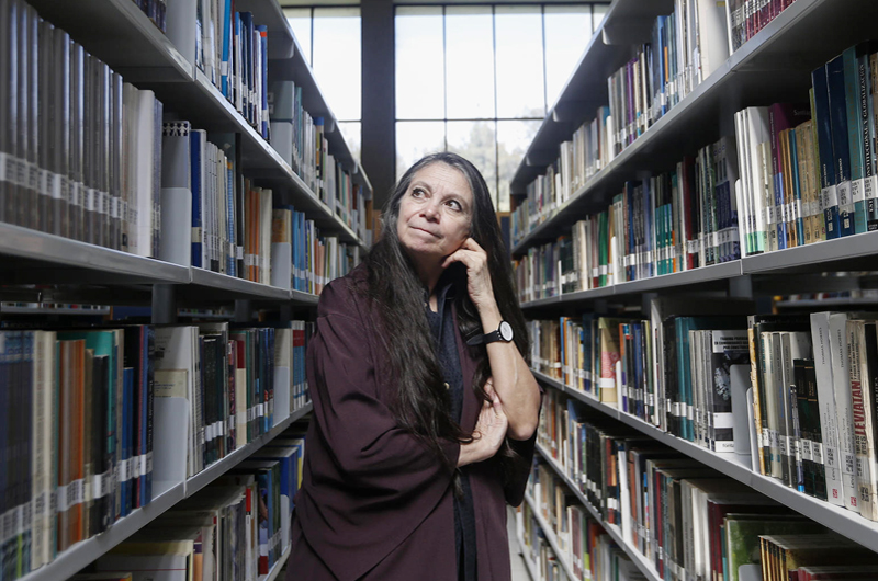 Carmen Boullosa dice que bibliotecas propician la movilidad social en México