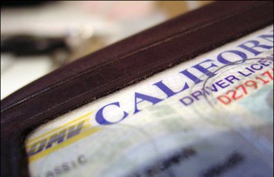 FBI desmantela operación fraudulenta de licencias de conducir en California