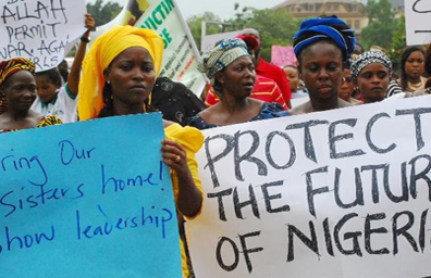 Nigeria: cazadores quieren rescatar a secuestradas