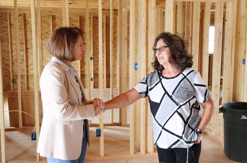 La senadora Cortez Masto lucha por proteger el acceso a la vivienda 