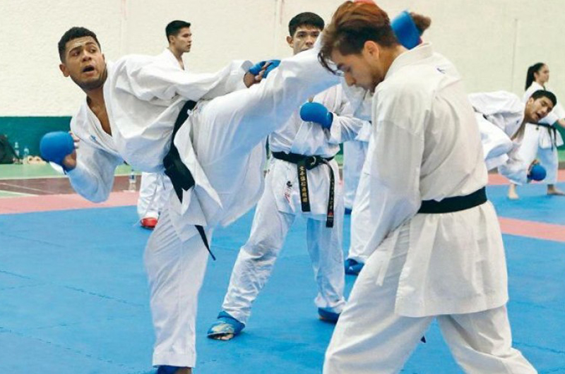 Cerró México con oro y plata en Panamericano de Karate 