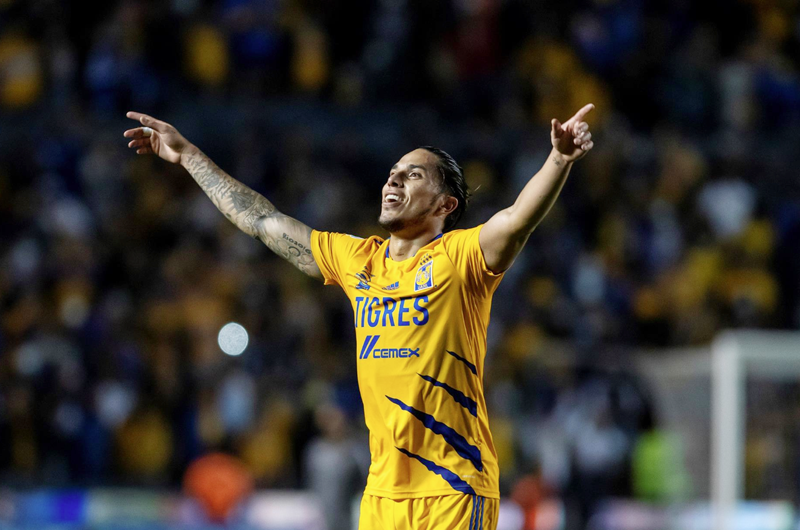 Los Tigres UANL rescatan en el descuento empate ante el Santos Laguna