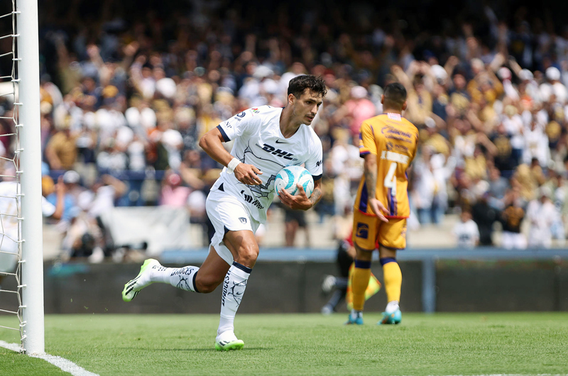 El argentino Dinenno anota un doblete y afianza a los Pumas en la zona de clasificación