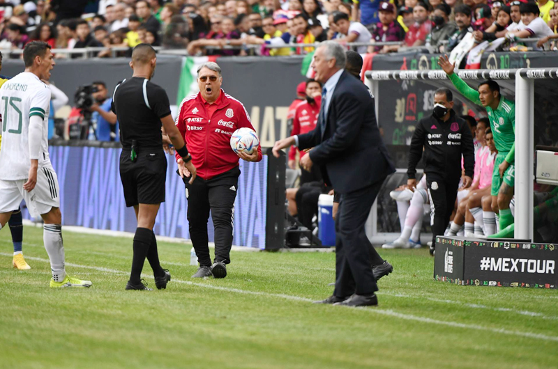 Martino cree que Flores debe construir una carrera antes de pensar en Catar