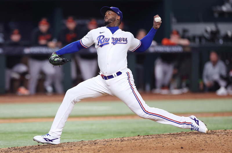 Los cubanos Adolis García, José Abreu y Yordan Álvarez hacen la fiesta