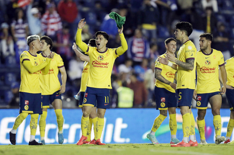 El paraguayo Sánchez y el uruguayo Aguirre guían a América a la final