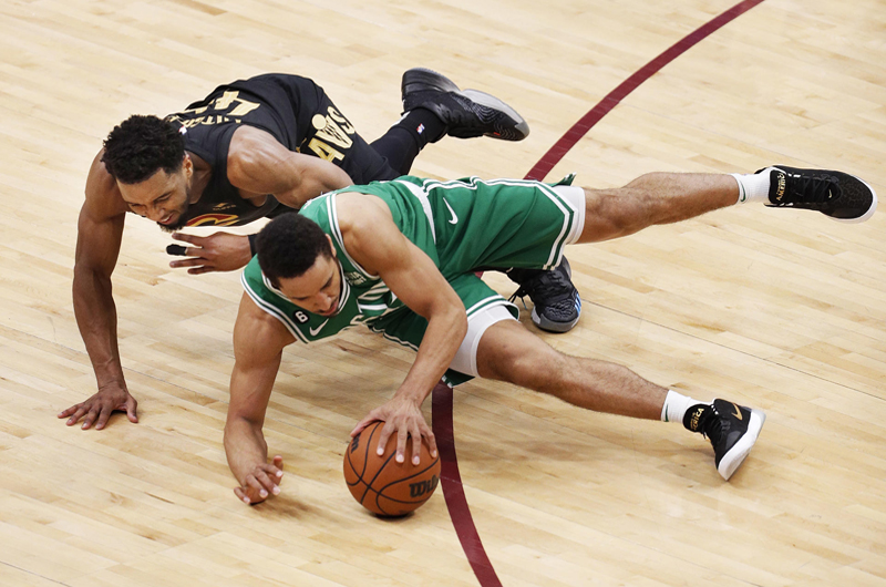 Grant Williams ‘perdona’ a los Cavs y los Celtics agrandan su bache