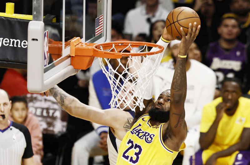 Los Lakers de LeBron respiran y los Timberwolves caen en Dallas
