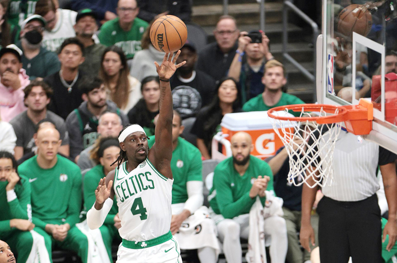 Los Celtics dan otra exhibición en el Oeste y humillan a los Clippers
