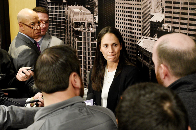 Sue Bird (baloncesto) y Eddy Álvarez (béisbol) llevarán la bandera de EEUU