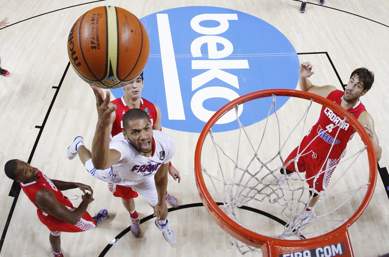 Los Sixers de un Nicolas Batum heroico sobreviven a los Heat y se cruzarán con los Knicks