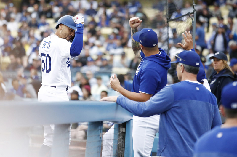 Mookie Betts despacha grand slam y los Dodgers ganan 3 de 4 juegos 
