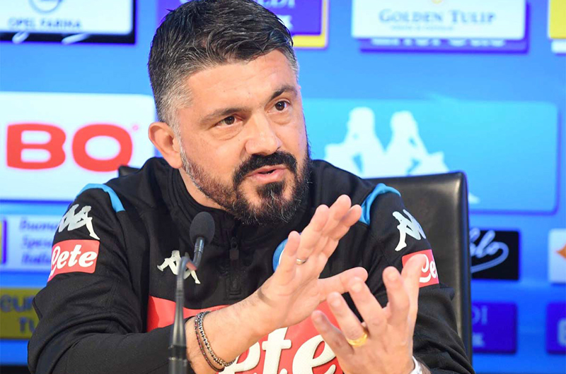 Gattuso advierte que Hirving Lozano no jugará contra Barcelona