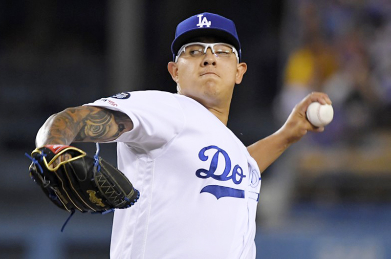 Julio Urías ofreció disculpa por causar fractura a Willie Calhoun