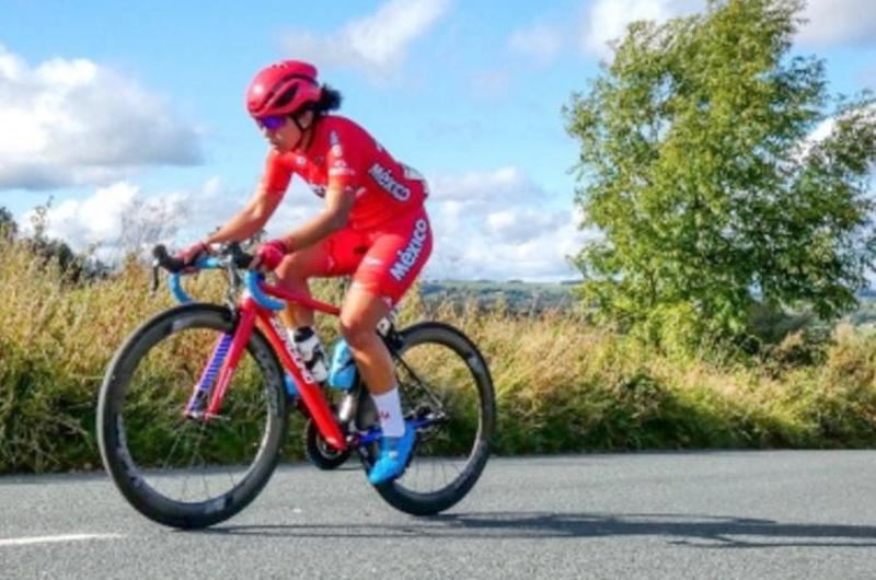 Ciclista mexicana Andrea Ramírez destaca en tour australiano