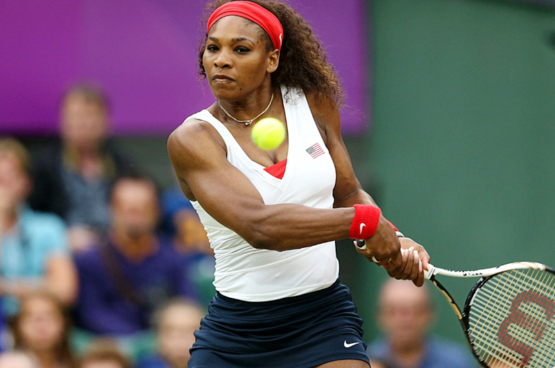 Serena Williams arrolla y llega a semifinales del Abierto de EUA