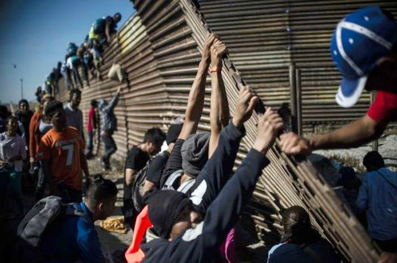 Detenidos, 98 hondureños que intentaron cruzar a EUA; serán deportados, señala Migración
