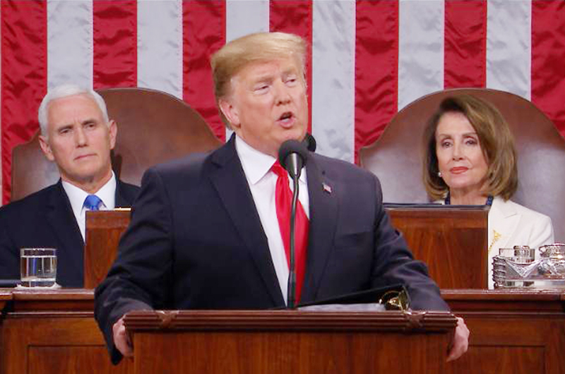 El presidente Trump presiona a demócratas en tono conciliatorio