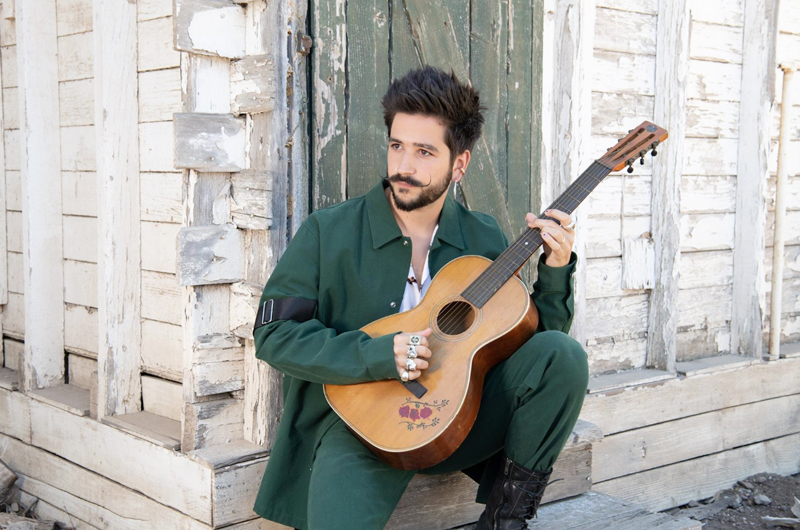 Camilo roza el cielo en los Latin Grammy