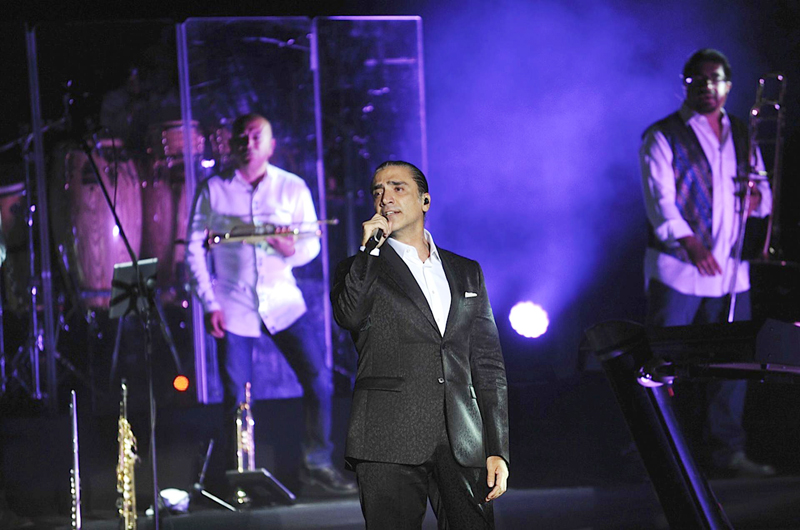 Alejandro Fernández recorrerá EE.UU. y Canadá con la gira “Amor y Patria” 
