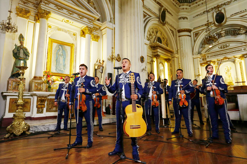 Mariachis, la arraigada tradición en el mundo que se niega a morir    