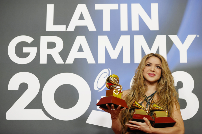 Shakira anuncia su nuevo disco “Las mujeres no lloran”