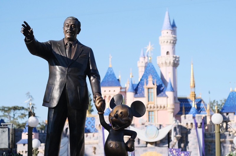 Disney acusa a DeSantis de emprender un “motín constitucional” 