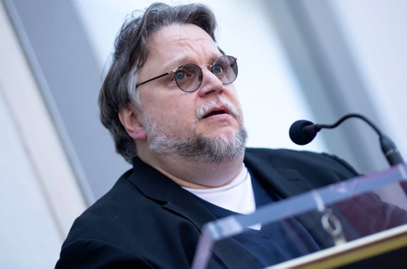 Guillermo del Toro hará reunión online con cineastas