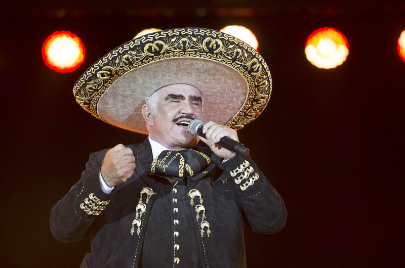 Nombran una calle en Los Ángeles en honor a Vicente Fernández