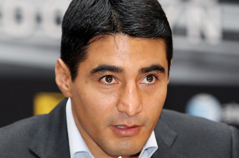 El deporte  mexicano cambiará con la ayuda de todos: Erik Morales