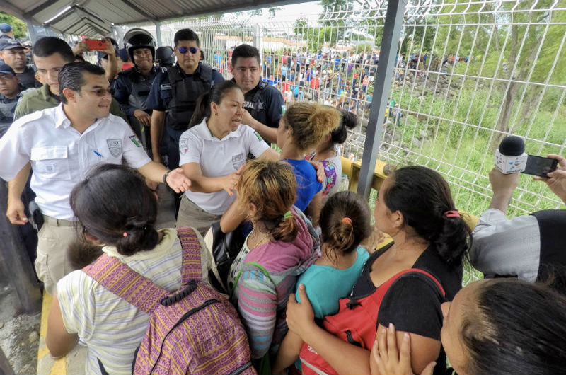 Frenan a migrantes que ingresaron a México por la frontera sur