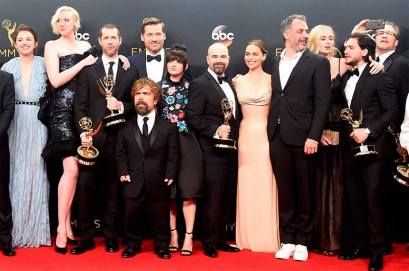 “Game of Thrones” se alzó con el máximo galardón en los Emmy