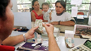 Implantaron los guatemaltecos record en remesas familiares