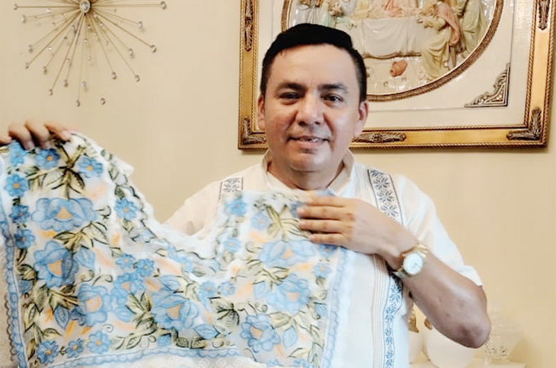 Festival de la guayabera y el quehacer yucateco