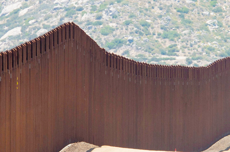 Opinión: La absurda idea de cerrar la frontera