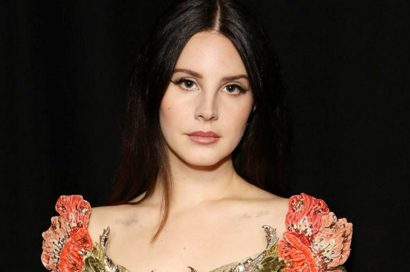 Publicará Lana del Rey su primer libro de poesía